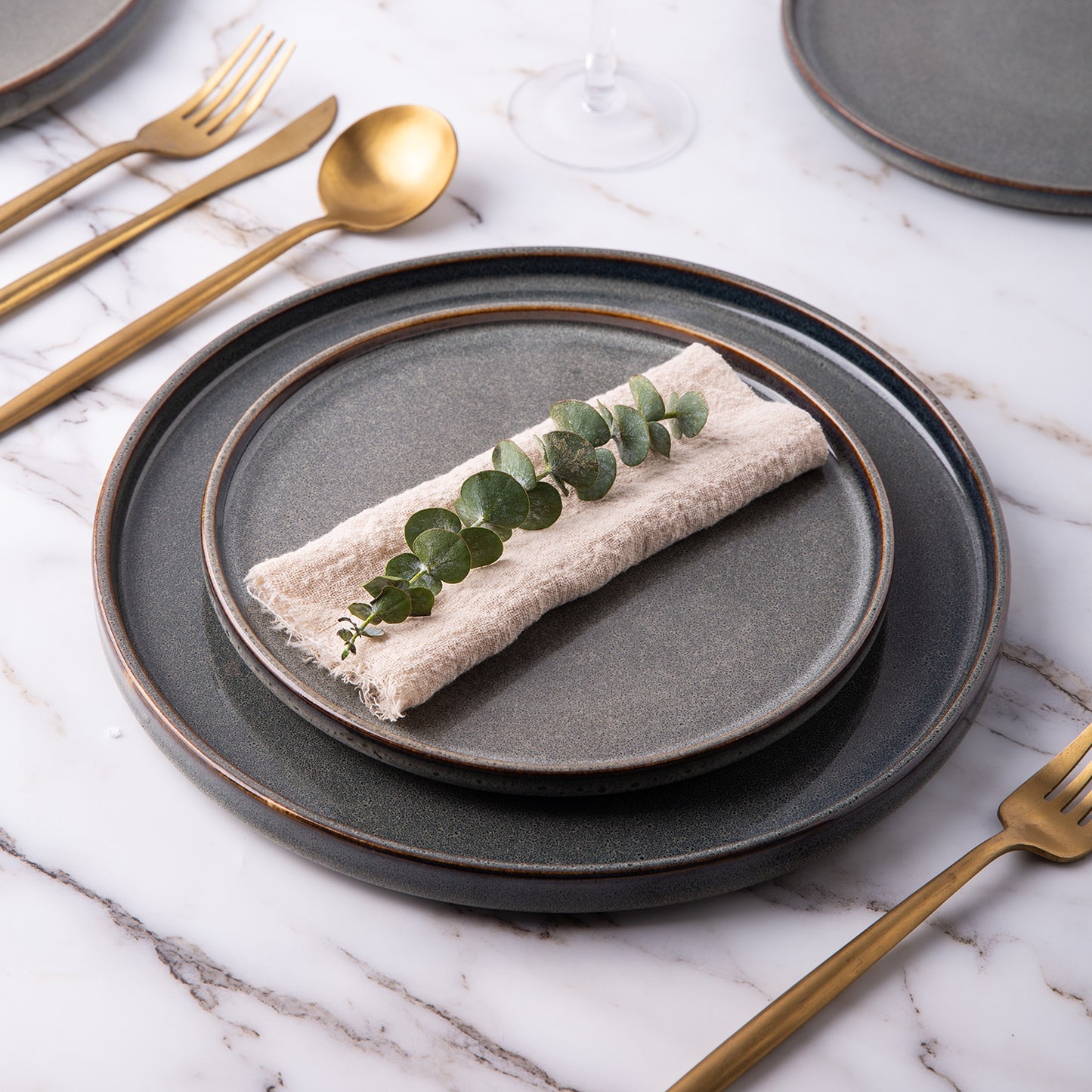 GBHOME Stoneware Plates Set of 4, 8.0 Inch Plates